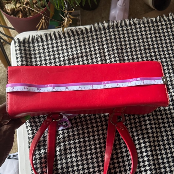 Tommy Hilfiger Vibrant Red Shoulder Bag - Picture 6 of 6